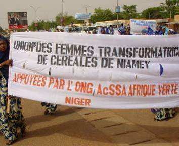 DÃ©filÃ© des femmes de Niamey (13 mai : journÃ©e de la femme nigÃ©rienne)